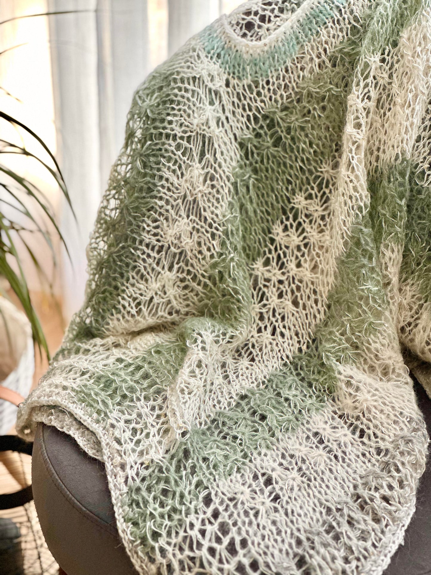 Handknit scarf, one size