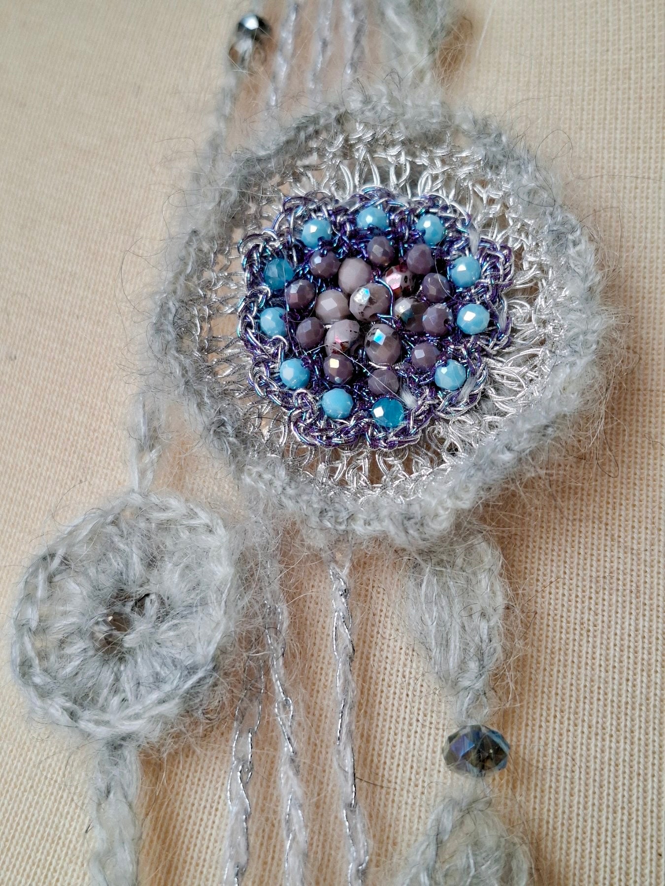 Winter Hug – Mohair Necklace