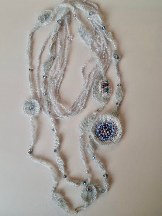Winter Hug – Mohair Necklace