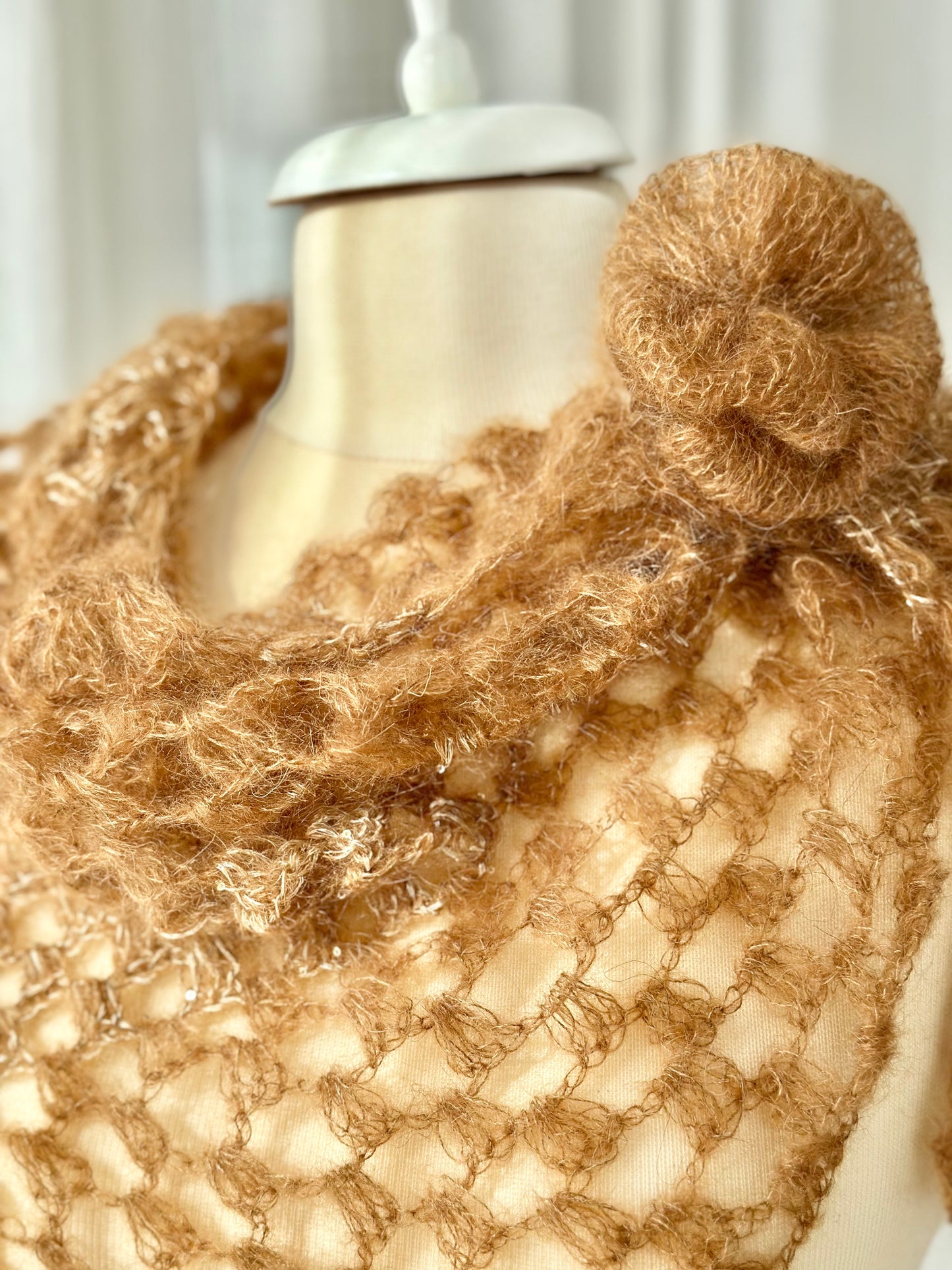 Soft and cosy elegant scarf